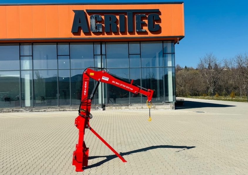 SEVINC 1200-1500 Tractor-Mounted Lifting Attachment