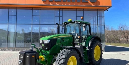 John Deere 6155M в две издания: Premium и Select+ – Кой е по-подходящ за вашето стопанство?