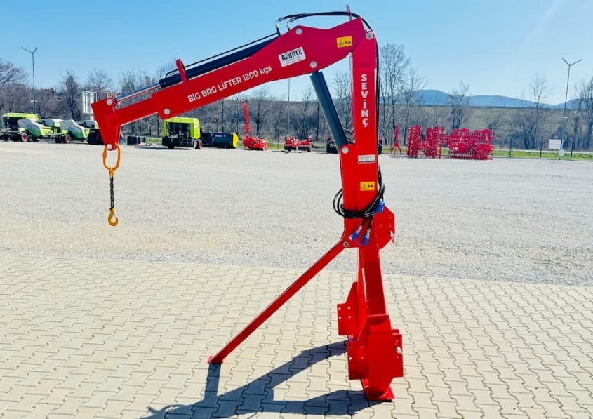 SEVINC 1200-1500 Tractor-Mounted Lifting Attachment