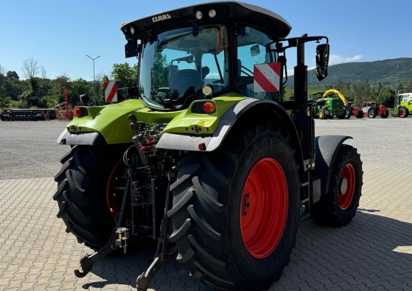 CLAAS ARION 650 CIS