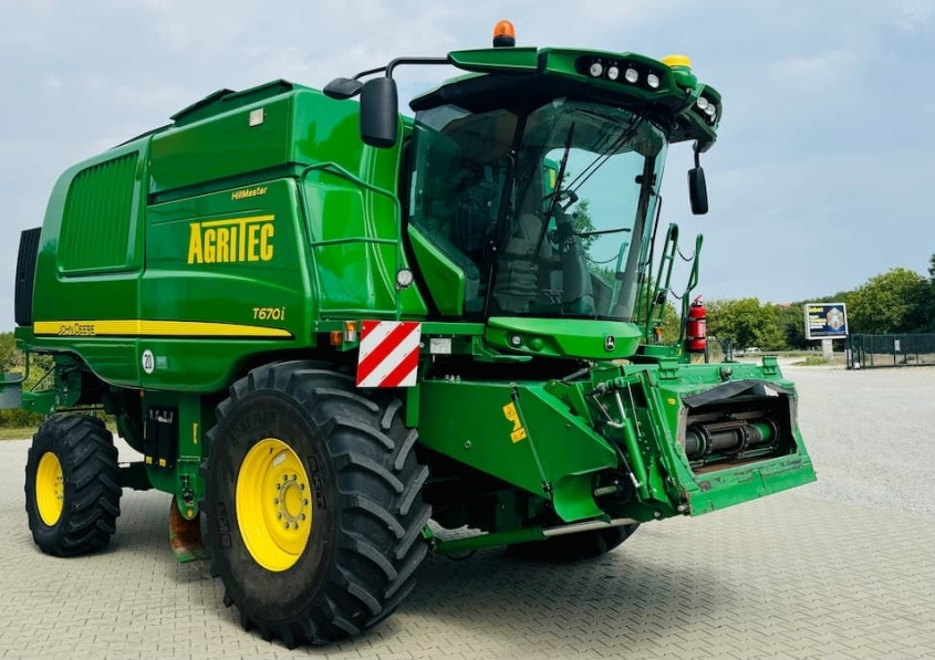 John Deere T670i HillMaster + 630R + рапично приспособление